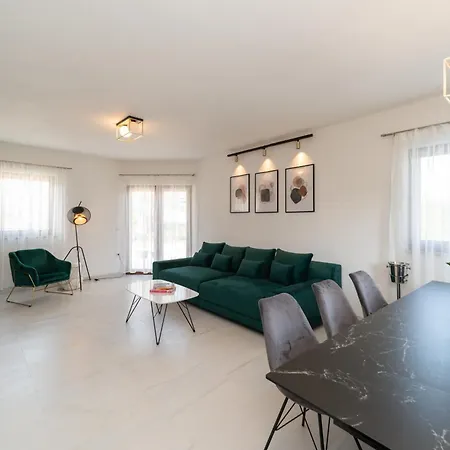 Semesterbostad Kiara